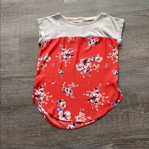 Short sleeve womens extra small grey and red